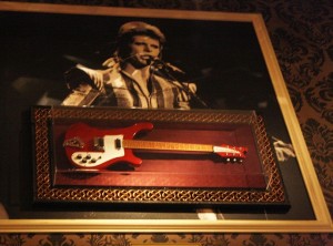 Hard Rock Cafe Florence Guitars David Bowie guitar