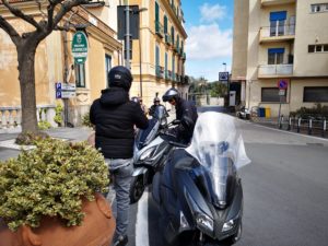 tutti in costiera a due ruote- ftravelpromoter scooter
