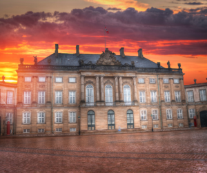 Palazzo Reale di Amalienborg a Copenaghen - ftravelpromoter